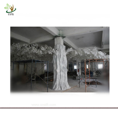 China UVG GRE010 15ft tall White plastic banyan artificial tree for pillar decoration supplier