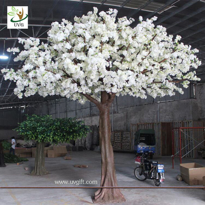 China UVG CHR114 4m Indoor silk japanese cherry blossom tree with artificial fiberglass trunk supplier
