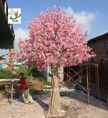 China UVG CHR138 15ft pink faux cherry blossom tree in fiberglass trunk for party backdrop decoration supplier