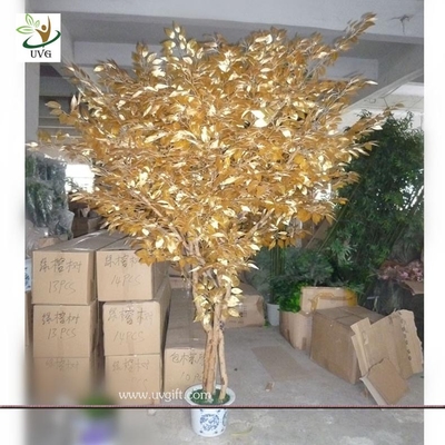 China UVG Small artificial banyan family tree decorations with wooden trunk for hotel decor supplier