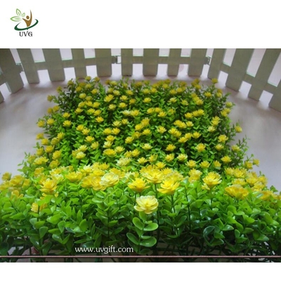 China UVG HGR02 new style artificial boxwood panel with plastic flowers for interior decoration supplier