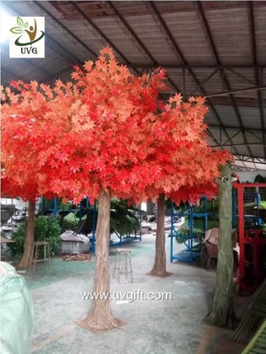 China UVG decorative autumn artificial red maple tree for home garden decoration GRE046 supplier