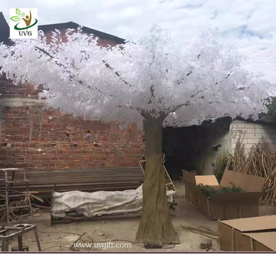 China UVG winter wedding ideas white banyan leaves fake white trees for stage decoration GRE059 supplier